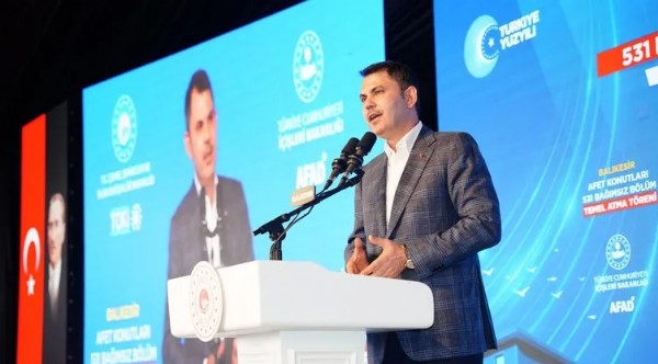 Evler 1 yıl içerisinde teslim edilecek! Bakan Kurum açıkladı